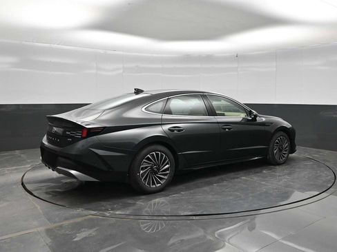 New 2026 Hyundai Sonata Limited FWD image 7