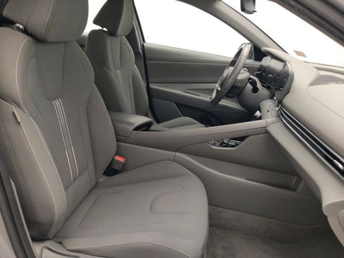 Used 2023 Hyundai Elantra SEL w/ Convenience Package FWD image 21