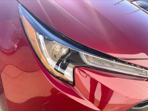 Used 2024 Toyota Corolla LE image 32