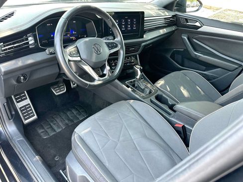 Used 2025 Volkswagen Jetta Sport FWD image 18