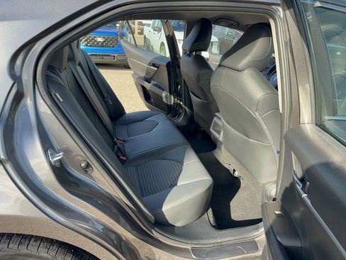 Used 2023 Toyota Camry SE image 15