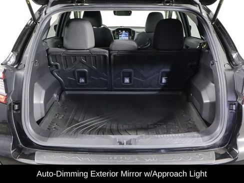 Used 2024 Subaru Crosstrek 2.0i Premium AWD/4WD image 16