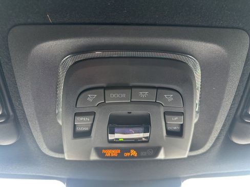 Certified 2024 Toyota Corolla SE w/ SE Premium Package image 22