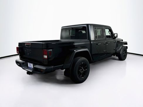 Used 2023 Jeep Gladiator Sport AWD/4WD image 5