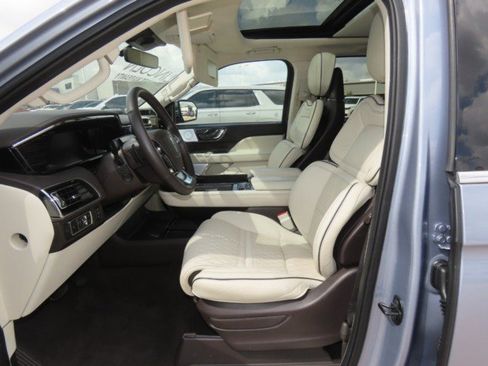 Used 2024 Lincoln Navigator L Black Label AWD/4WD image 25