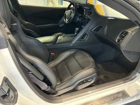Used 2016 Chevrolet Corvette Z06 w/ 3LZ Preferred Equipment Group image 27