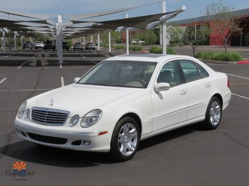Used 2003 Mercedes-Benz E 500 Sedan w/ X2 Opt Pkg image 3