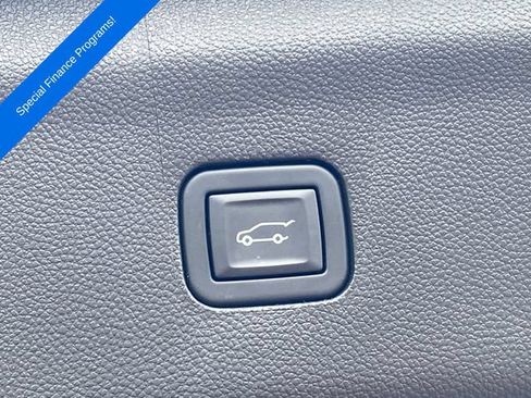 Used 2024 Buick Enclave Essence w/ Sport Touring Edition FWD image 17