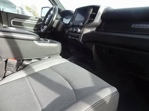 Used 2024 RAM 2500 Big Horn image 25