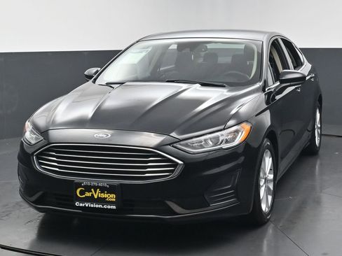 Used 2020 Ford Fusion SE FWD image 7