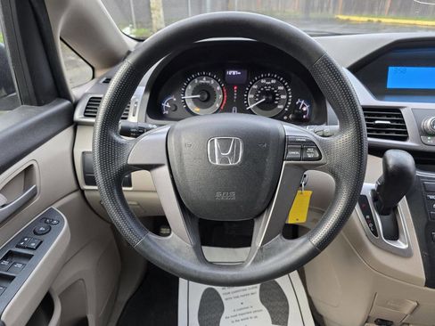 Used 2012 Honda Odyssey LX image 23