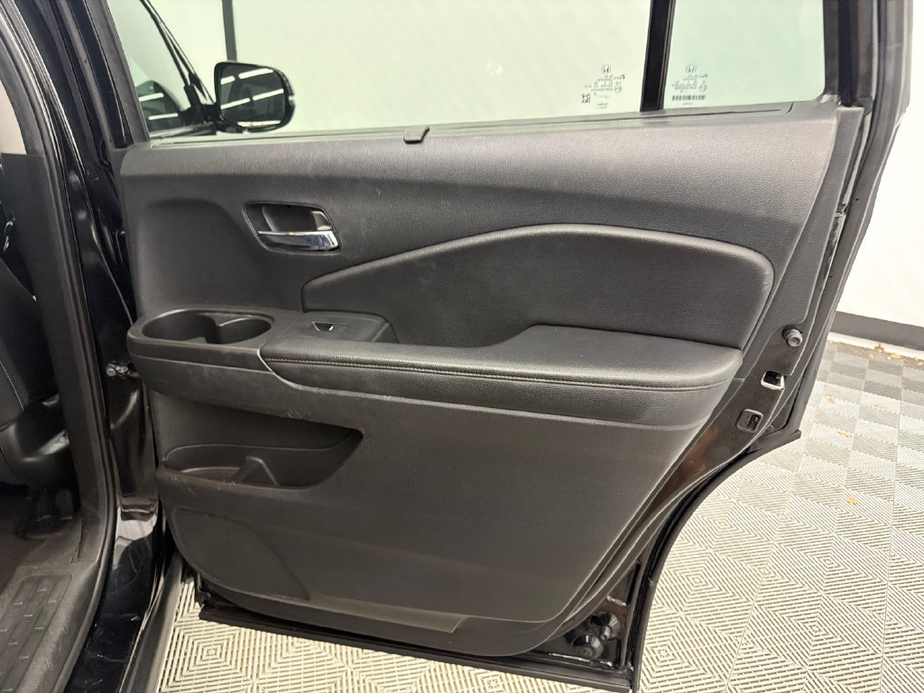 Used 2022 Honda Pilot Touring image 18