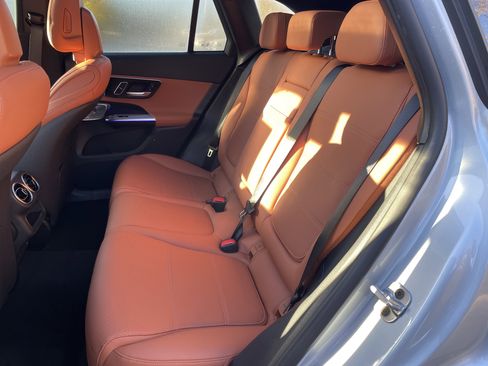 New 2026 Mercedes-Benz GLC 300 4MATIC image 37