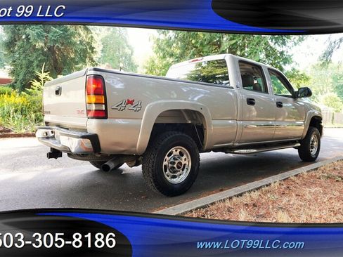 Used 2004 GMC Sierra 2500 SLT w/ Heavy-Duty Power Package AWD/4WD image 9
