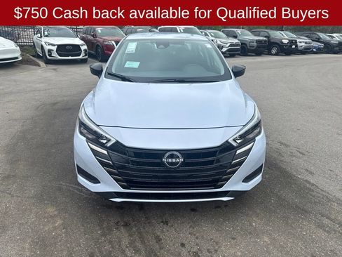 New 2025 Nissan Versa SR w/ Trunk Package image 10