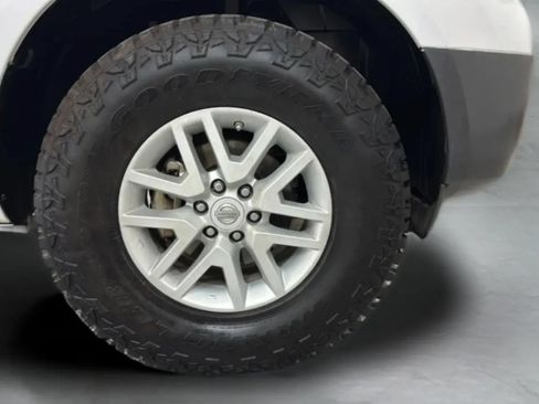 Used 2018 Nissan Frontier SV AWD/4WD image 33