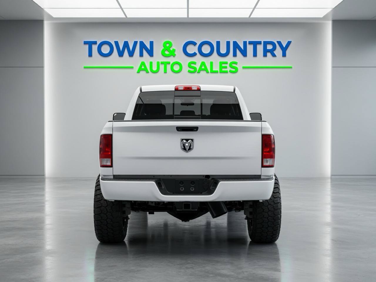 Used 2018 RAM 2500 SLT AWD/4WD image 4
