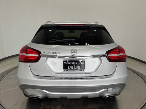 Used 2018 Mercedes-Benz GLA 250 image 12