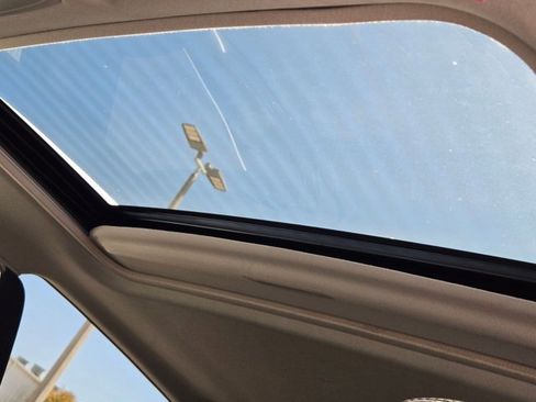 Used 2017 Toyota RAV4 XLE image 16