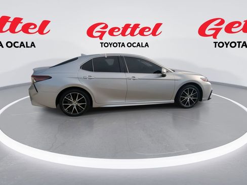 Used 2023 Toyota Camry SE image 9