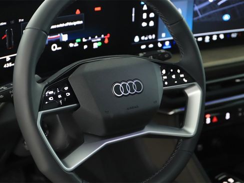 New 2025 Audi Q5 Prestige image 16