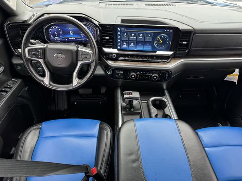 Used 2023 Chevrolet Silverado 1500 RST w/ Rally Edition AWD/4WD image 13