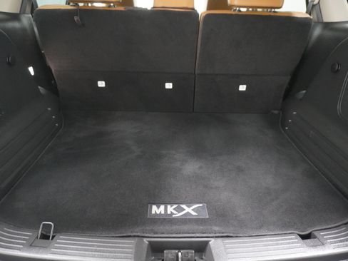 Used 2013 Lincoln MKX FWD image 25