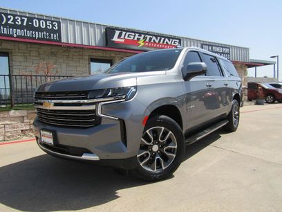 Used 2021 Chevrolet Suburban LT w/ Luxury Package