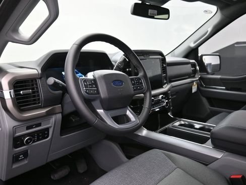 New 2026 Ford F150 XLT w/ Equipment Group 302A MID AWD/4WD image 18