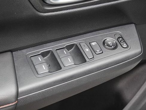 Used 2025 Honda CR-V Sport-L image 28