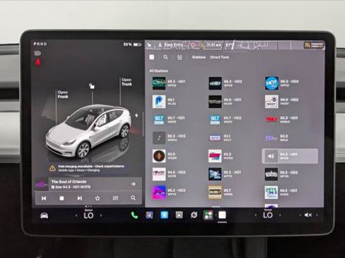 Used 2023 Tesla Model Y Long Range AWD/4WD image 32