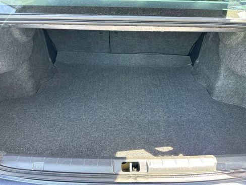 Used 2017 Subaru Impreza 2.0i Limited image 10