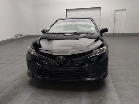 Used 2018 Toyota Camry LE FWD image 15