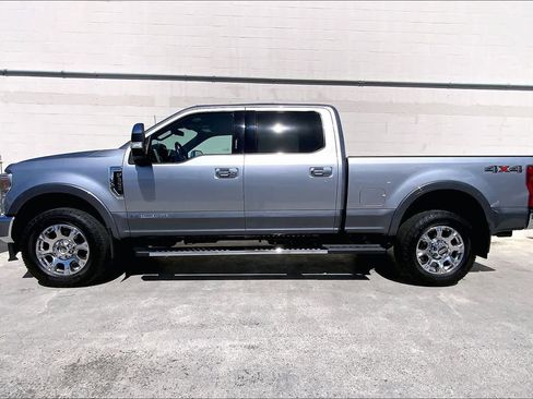 Used 2022 Ford F350 4x4 Crew Cab Super Duty image 4