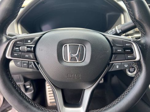 Used 2018 Honda Accord Sport image 14