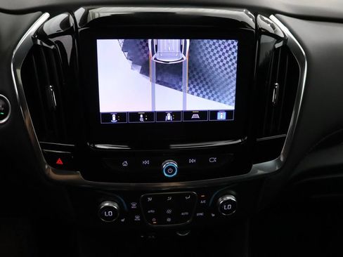 Used 2023 Chevrolet Traverse LT w/ LT Premium Package AWD/4WD image 29