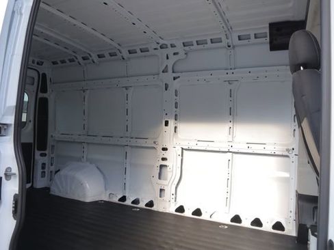 Used 2021 RAM ProMaster 2500 image 26
