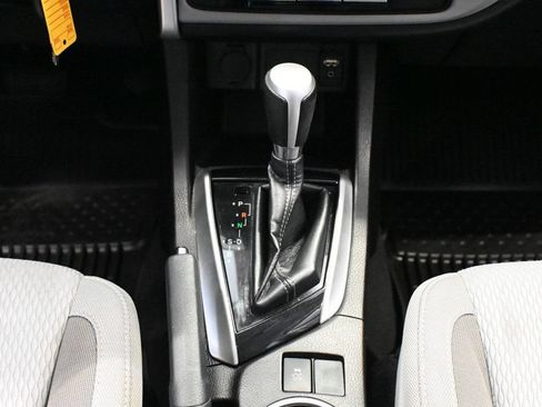 Used 2017 Toyota Corolla LE FWD image 14