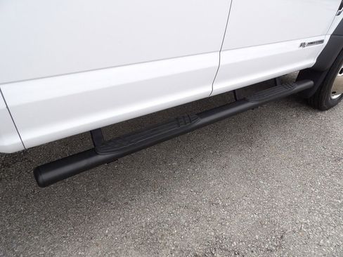 Used 2022 Ford F550 4x4 Crew Cab Super Duty w/ Power Equipment Group image 51