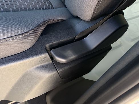 New 2026 Ford Transit 250 148 Medium Roof image 19