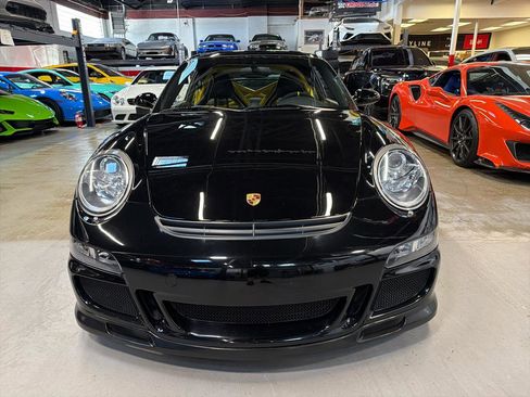 Used 2007 Porsche 911 GT3 RWD image 2