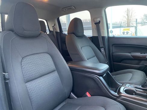 Used 2018 GMC Canyon SLE image 15