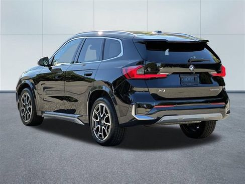 Used 2023 BMW X1 xDrive28i w/ Convenience Package AWD/4WD image 9