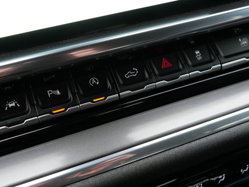 Certified 2024 Chevrolet Silverado 1500 High Country w/ Technology Package image 31