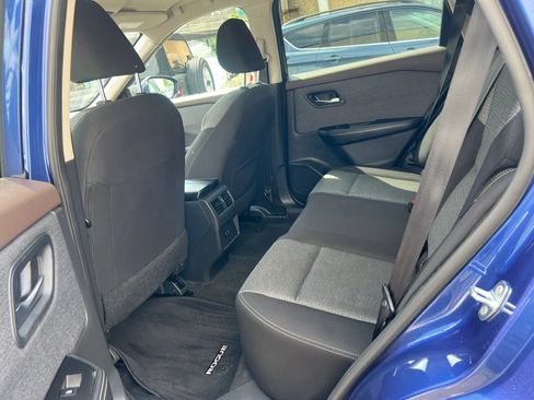 Used 2023 Nissan Rogue SV AWD/4WD image 33