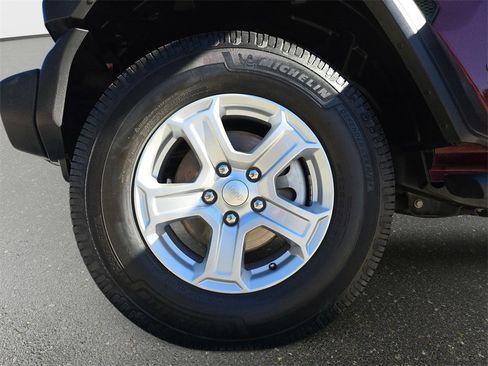 Used 2021 Jeep Wrangler Sport S image 36