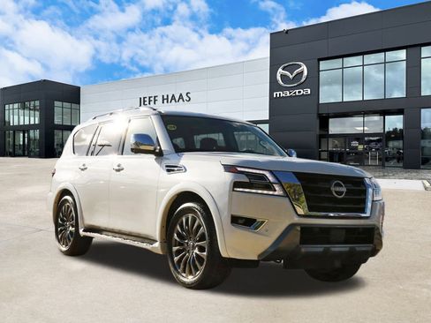 Used 2024 Nissan Armada Platinum w/ Cargo Package image 4