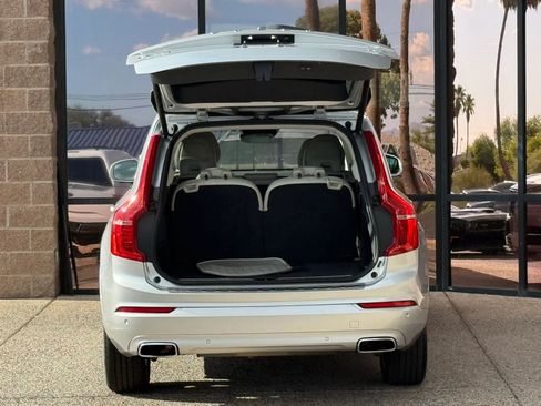 Used 2017 Volvo XC90 T6 Momentum AWD/4WD image 30
