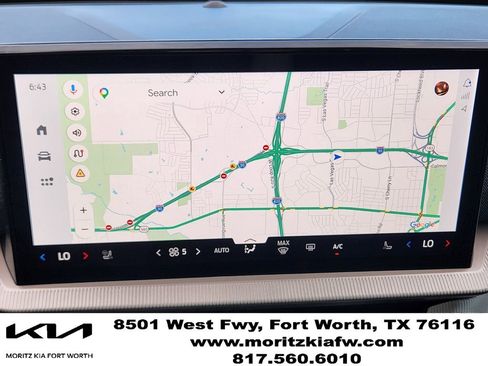 Used 2025 Ford Explorer Active w/ Active Comfort Package RWD image 16