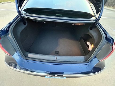 Used 2013 Volkswagen CC R-Line image 11